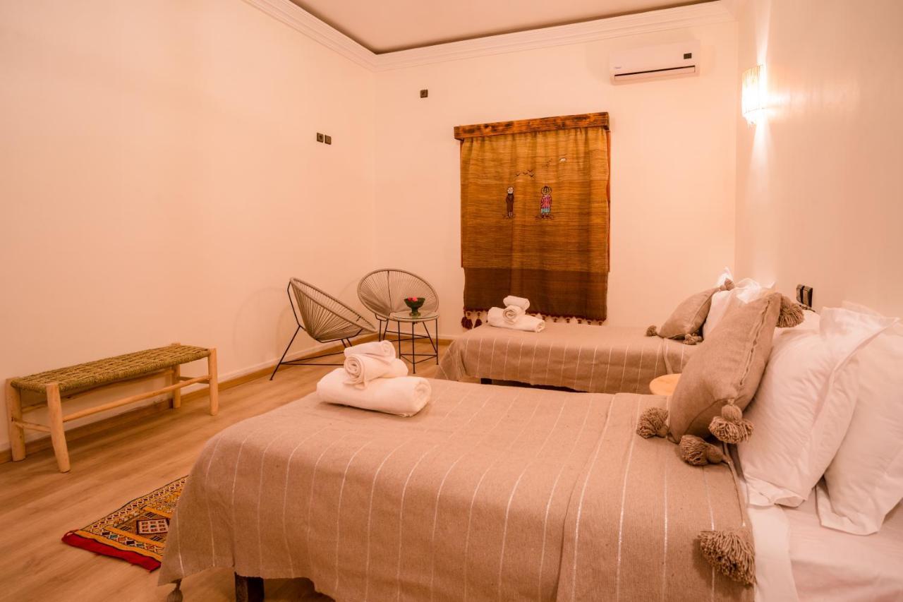 Riad Tumast Ait Slimane Bagian luar foto